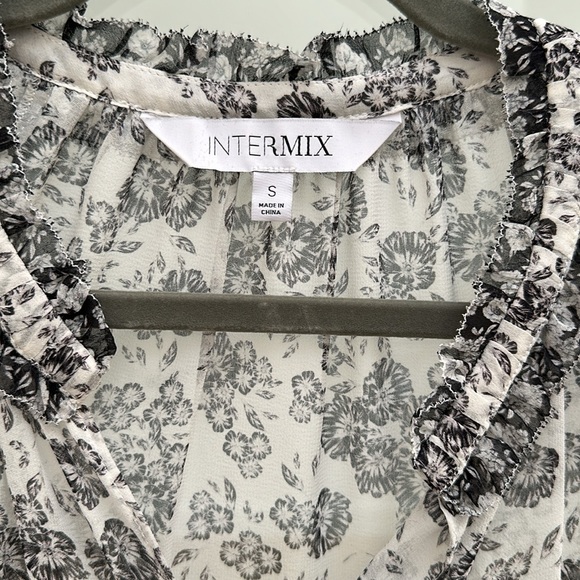 Intermix blouse - Picture 2 of 5